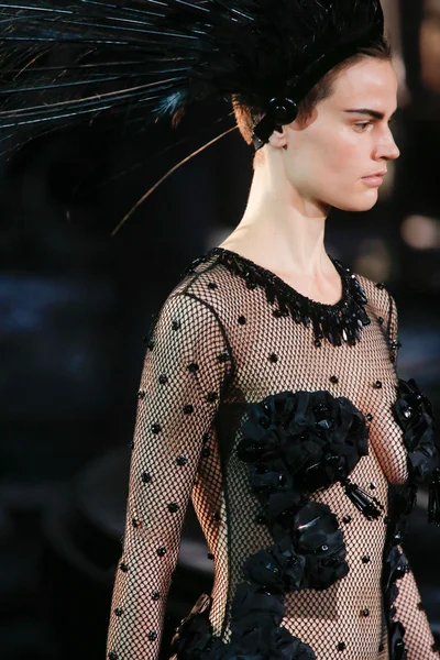Look 85